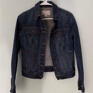 Old Navy Classic Blue Denim Jacket - Like new!
